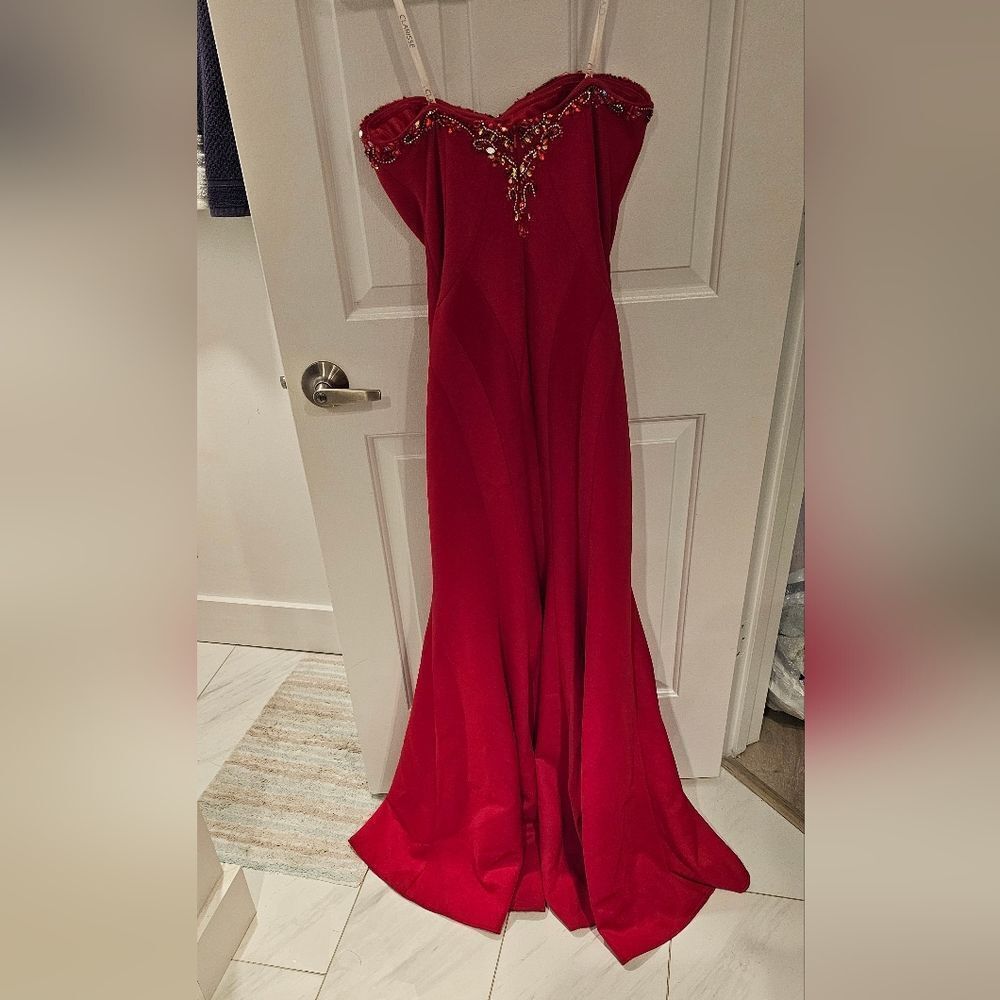 CLOSING CLOSET - SEND OFFERS!Elegant Red Strapless Evening Gown - Picture 3 of 4